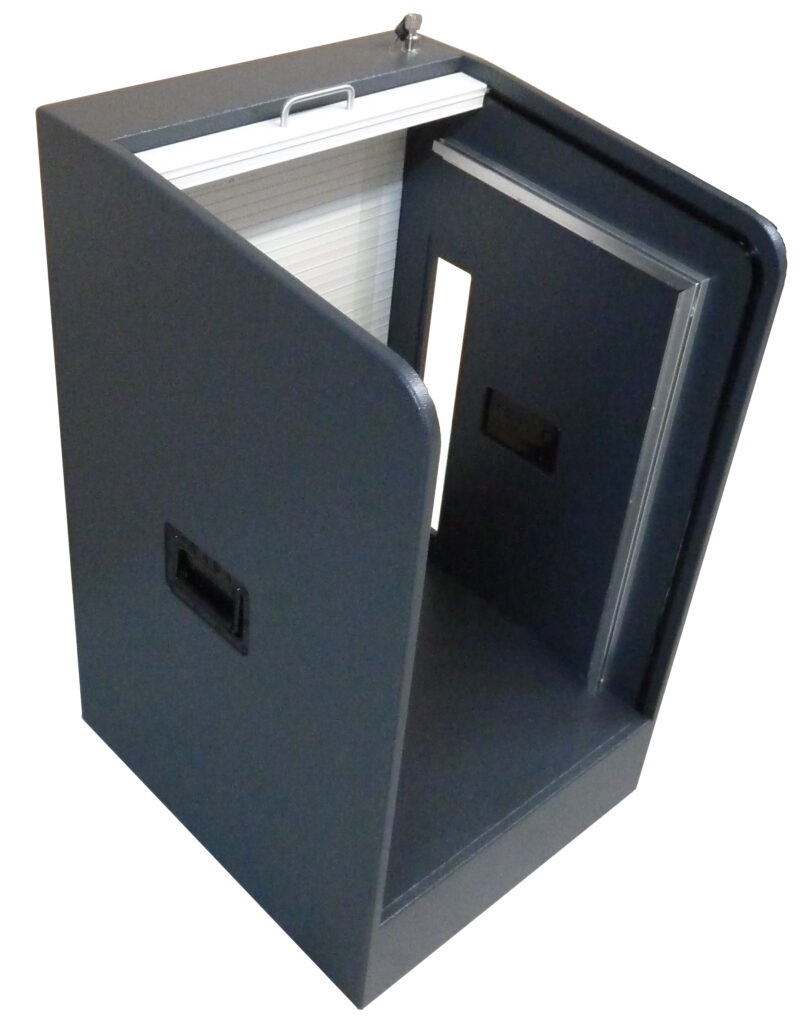 Media/StudioWinkel Rack 14 HE RAL7016 Rollo weiss – Ansicht 2 – MEDIARACK – SwissCase AG